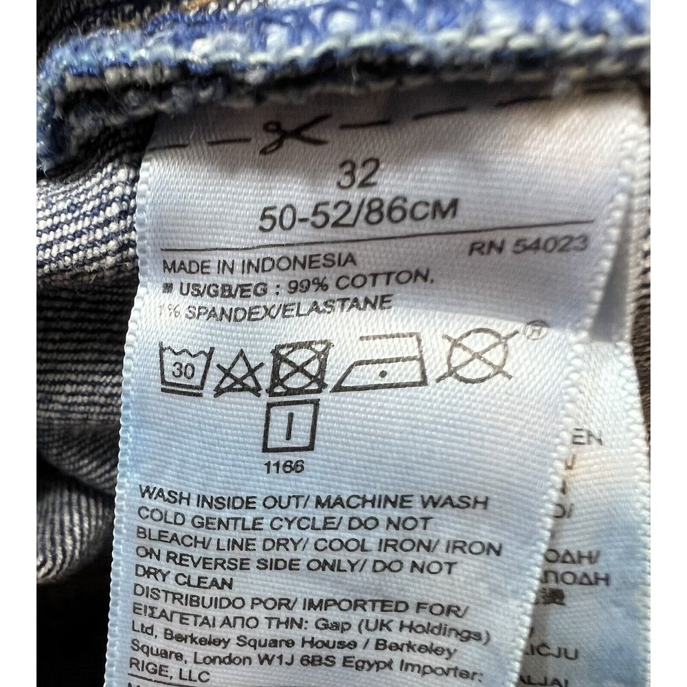 Gap Dark Wash Blue Denim Jeans Best Girlfriend Star Studded Size 32 - Picture 10 of 10
